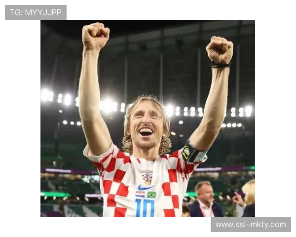 克罗地亚主帅：莫德里奇是球队的精神领袖